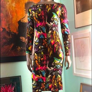 V LONDON excited pencil long sleeve dress. Size M/L.